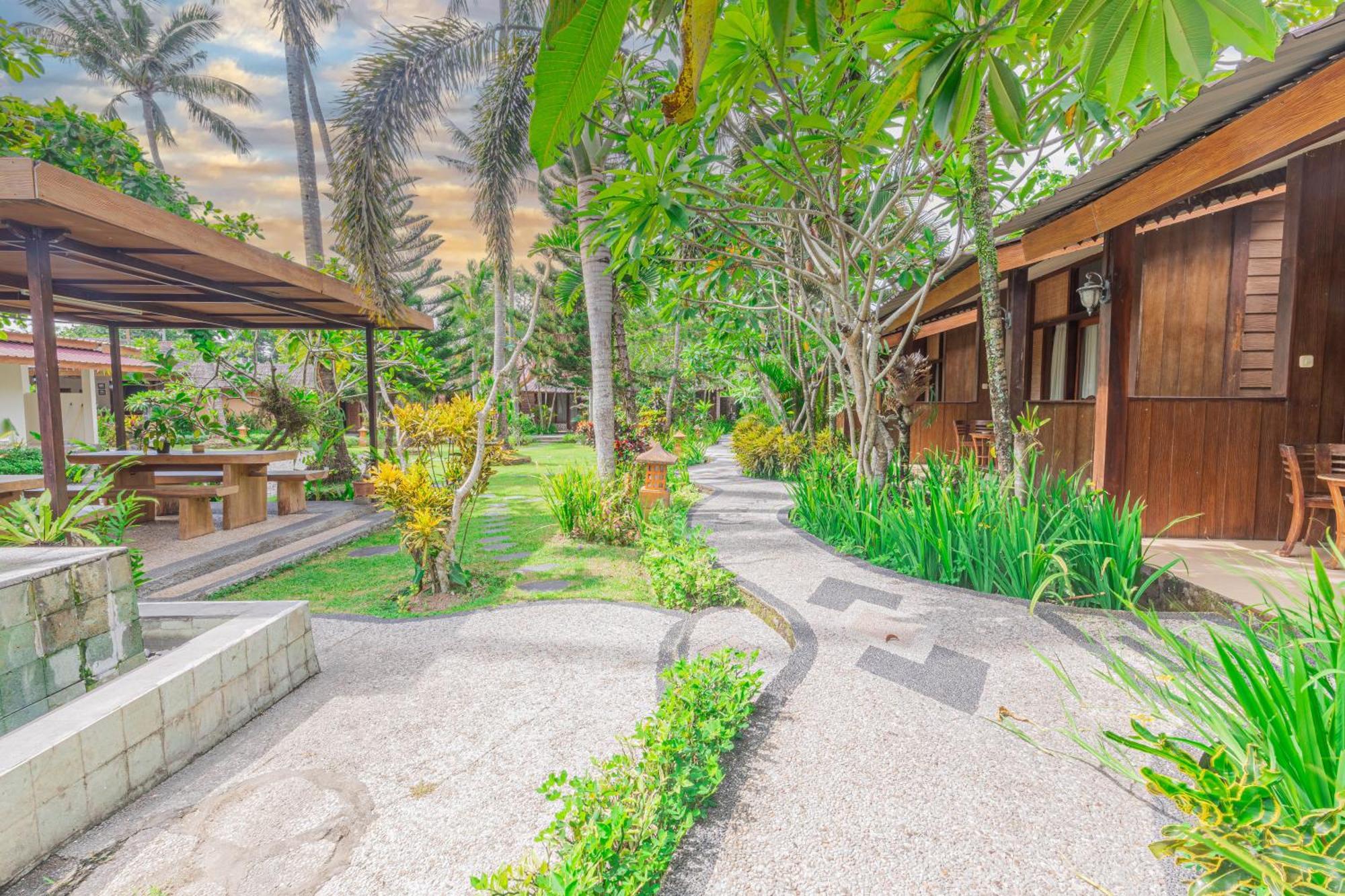 Green Asri Hotel Senggigi Exterior foto